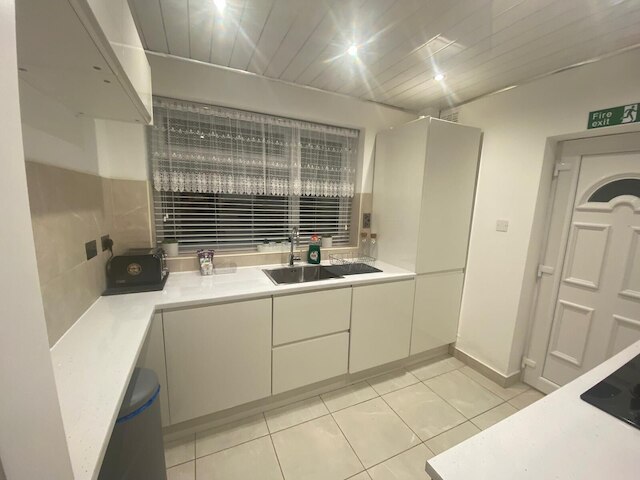 チャーミング 3 ベッド ハウス ニア セントラル マンチェスター