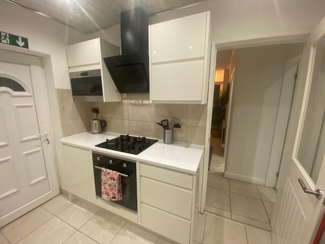 チャーミング 3 ベッド ハウス ニア セントラル マンチェスター