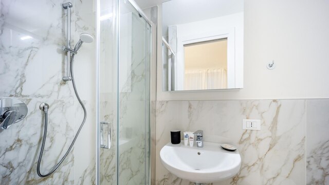 イタリアンウェイ - ザ B ビレッジ スタンダード - AT03