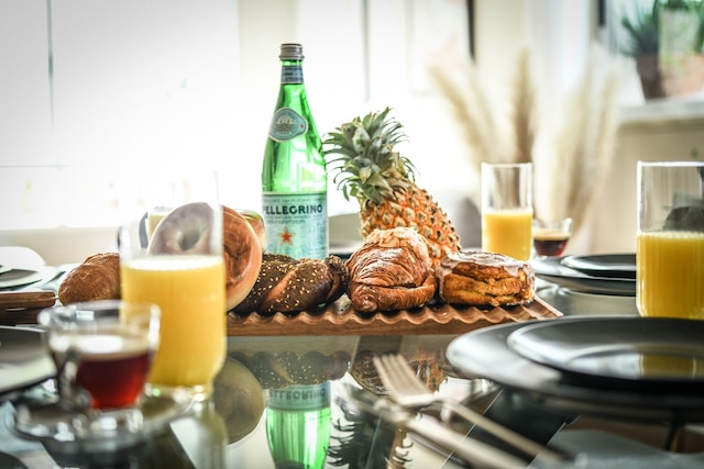 スタイリッシュ・アンド・モダン3BRテルアビブアパートメント