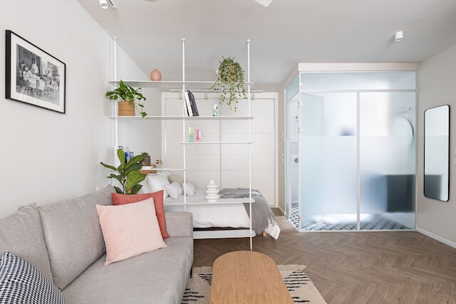 コージー サンクチュアリー ウィズ ア モダン ツイスト バイ シー エヌ レント