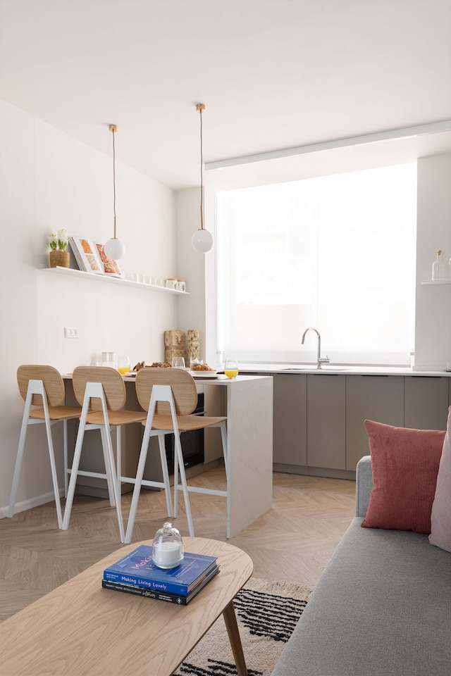 コージー サンクチュアリー ウィズ ア モダン ツイスト バイ シー エヌ レント