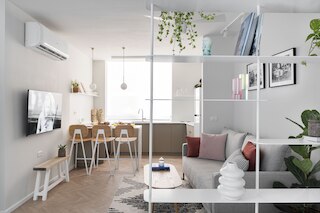 コージー サンクチュアリー ウィズ ア モダン ツイスト バイ シー エヌ レント