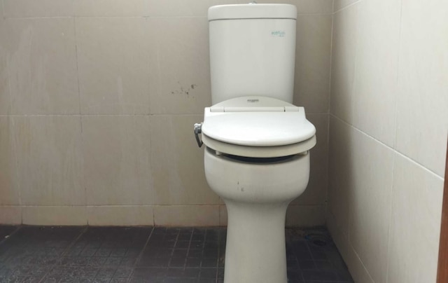 グリヤ・ジョグロ・カリウラング