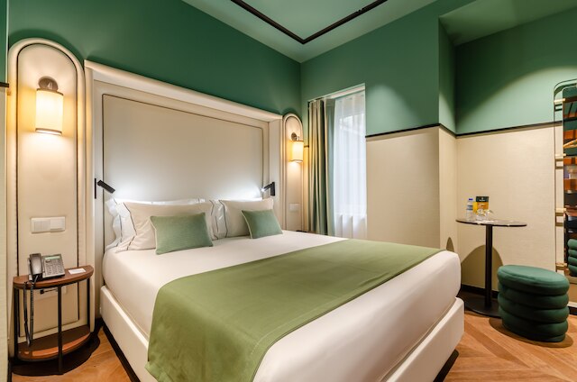 ニコラ ロッシオ ホテル