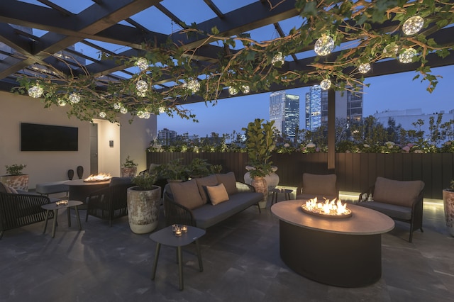 レオノラ ブティック ステイズ バイ ビアドラ