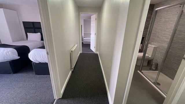 メイズ・アパートメンツ