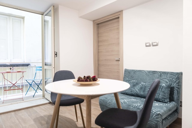 ヴィア ニロ 20 アパルタメント ピッコロ