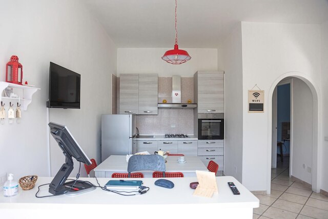 ヴィア マンチーニ 12 イン ナポリ