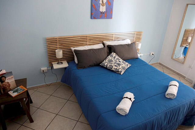 ヴィア マンチーニ 12 イン ナポリ