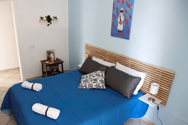 ヴィア マンチーニ 12 イン ナポリ