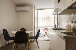 ヴィア ニロ 20 アパルタメント グランデ