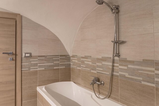 ヴィア ニロ 20 アパルタメント グランデ