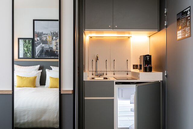 ベストウェスタン M トライズ パリ アスニエール