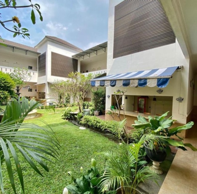 ロエマー モエシ メダン