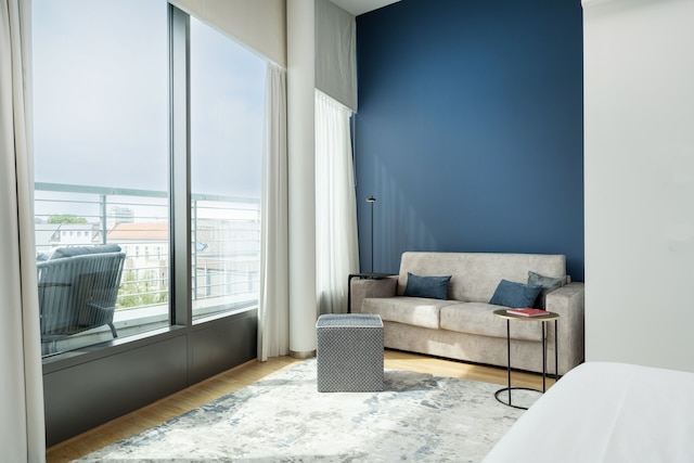 ジューンシックス・ベルリンシティウエスト