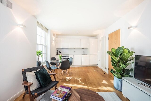 ファンタスティック  1  ベッドルーム フラット レスター スクエア ウエスト エンド