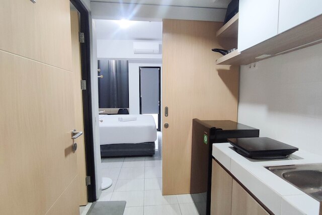 コージー リビング スタジオ アット ザ アルトン アパートメント