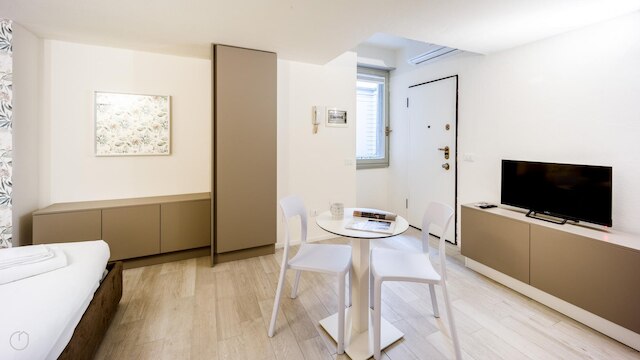 イタリアンウェイ - ザ B ビレッジ スタンダード - 01