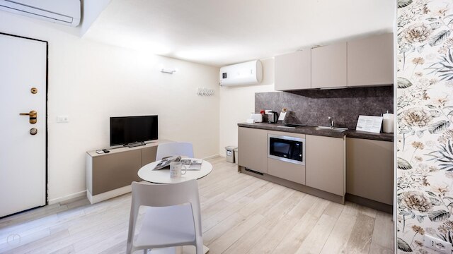 イタリアンウェイ - ザ B ビレッジ スタンダード - 01