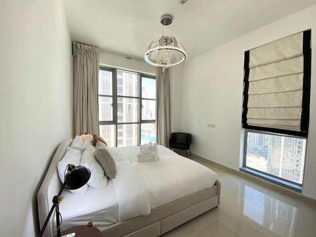 ラックス BnB スタンドポイントタワーズ ブルジ & ファウンテンビューズ