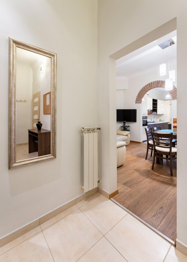 メッツォ 30 イン フィレンツェ ウィズ  3 ベッドルームズ アンド  2 バスルームズ