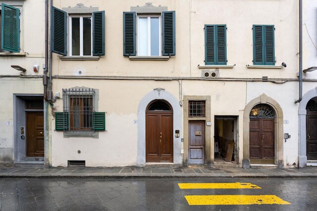 メッツォ 30 イン フィレンツェ ウィズ  3 ベッドルームズ アンド  2 バスルームズ