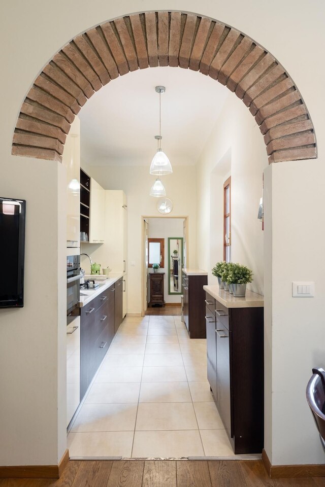 メッツォ 30 イン フィレンツェ ウィズ  3 ベッドルームズ アンド  2 バスルームズ