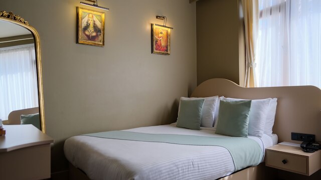 バイ キニャス ホテル