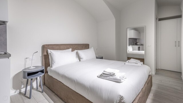 イタリアンウェイ - ザ B ビレッジ スタンダード - T4