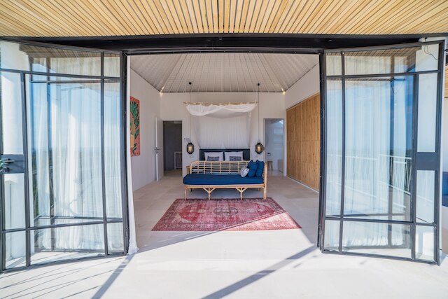 ヴィラ パラダイス ウルワツ