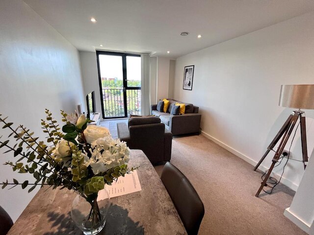 インプレッシブ  1 ベッド  アパートメント - チャヴァッス アパートメンツ