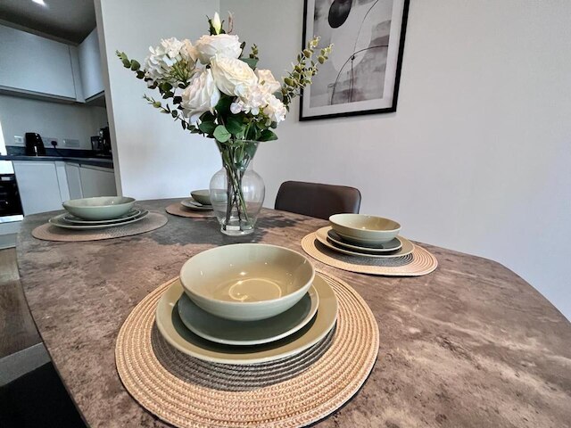 インプレッシブ  1 ベッド  アパートメント - チャヴァッス アパートメンツ