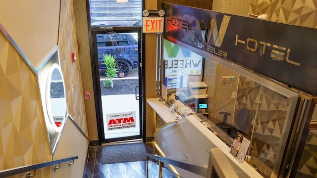 ホイーラーホテル