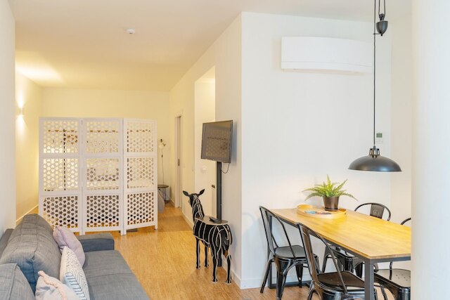 カシュミレ ナイトライフ スタジオ 302