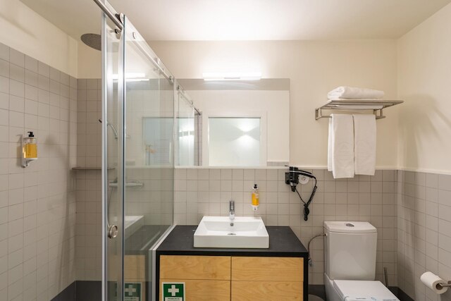 カシュミレ ナイトライフ スタジオ 302