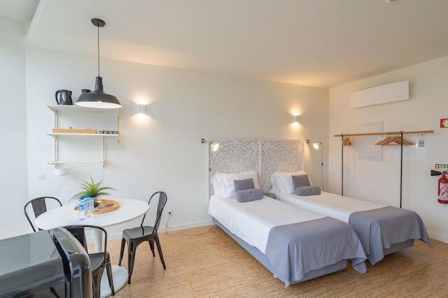 アイコニック ナイトライフ スタジオ 104