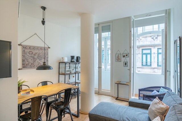 カシュミレ ナイトライフ スタジオ 202