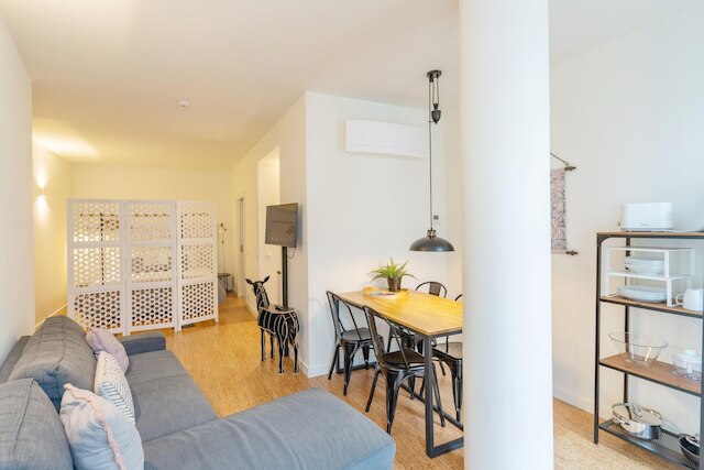 カシュミレ ナイトライフ スタジオ 202