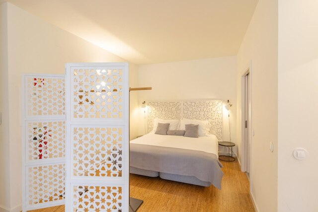 カシュミレ ナイトライフ スタジオ 202