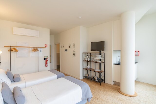 アイコニック ナイトライフ スタジオ 304