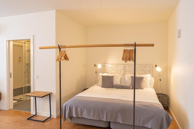 オン トレンド ナイトライフ スタジオ 203