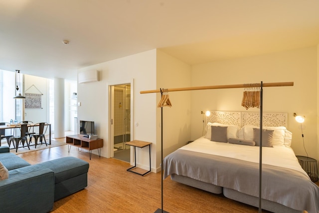 オン トレンド ナイトライフ スタジオ 303