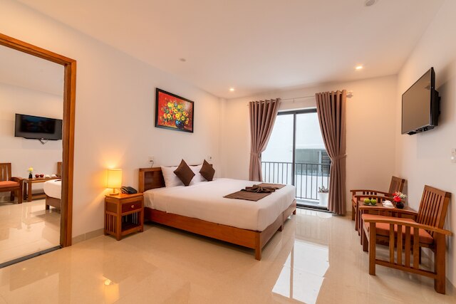 トゥモローヴィラホイアン