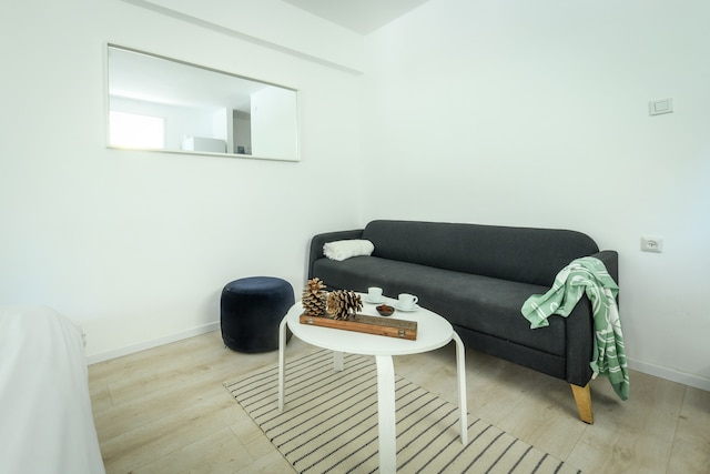 活気のある近隣のコージースタジオアパート