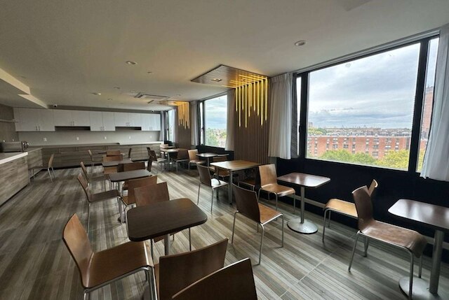 デイズ イン バイ ウィンダム ブルックリン / イースタン パークウェイ