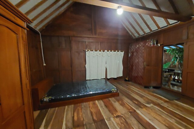 ムボク・ニーム・カフェ・アンド・コテージ