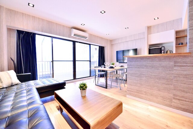 Lux 2BR Penthouse Imperial Palace 7pax 3mins Sub