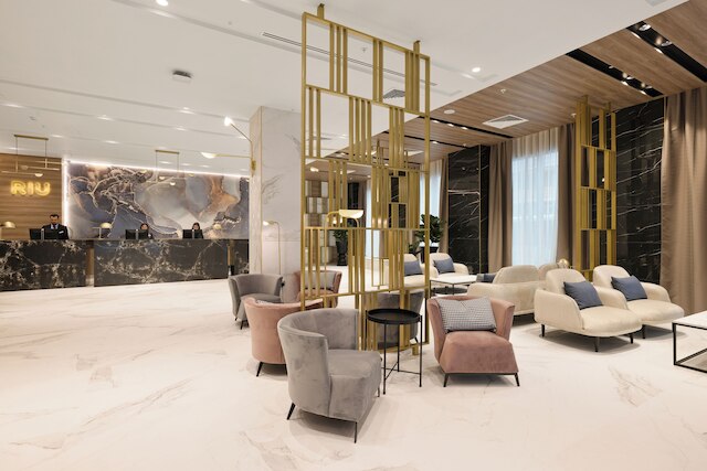 ホテル リウ プラザ ロンドン ビクトリア