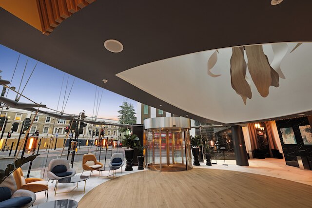 ホテル リウ プラザ ロンドン ビクトリア